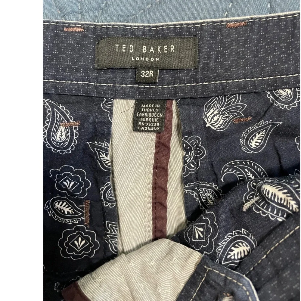 Ted Baker London Erba Mens Chino Shorts Light‎ Blue Micro Dot Striped 32R
